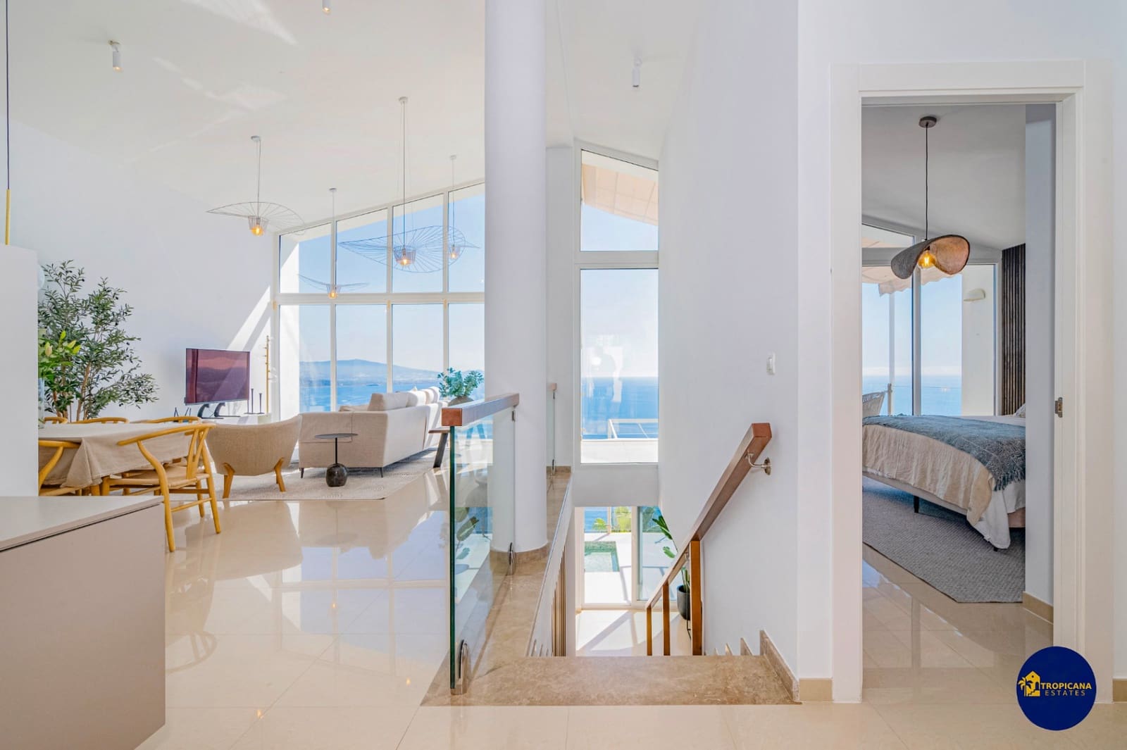 3 bedroom Villa for sale in Almunecar with pool garage - € 1,395,000 (Ref: 10130938)