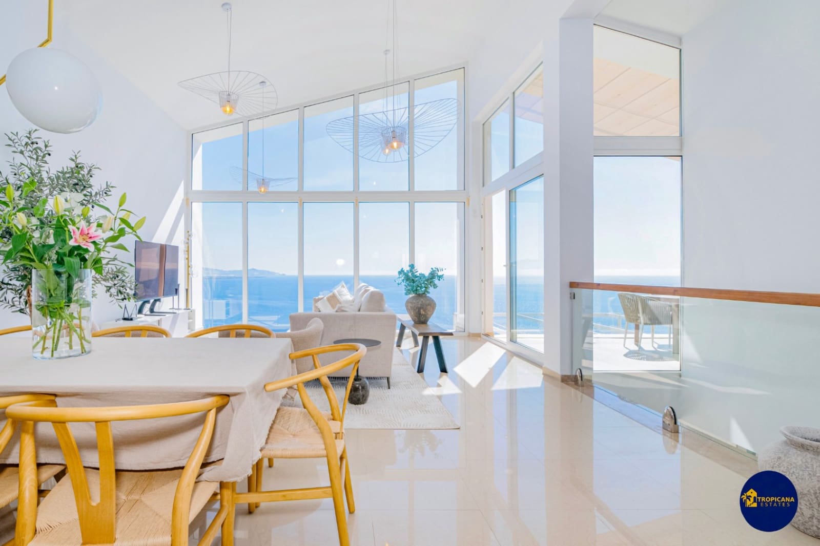 3 bedroom Villa for sale in Almunecar with pool garage - € 1,395,000 (Ref: 10130938)