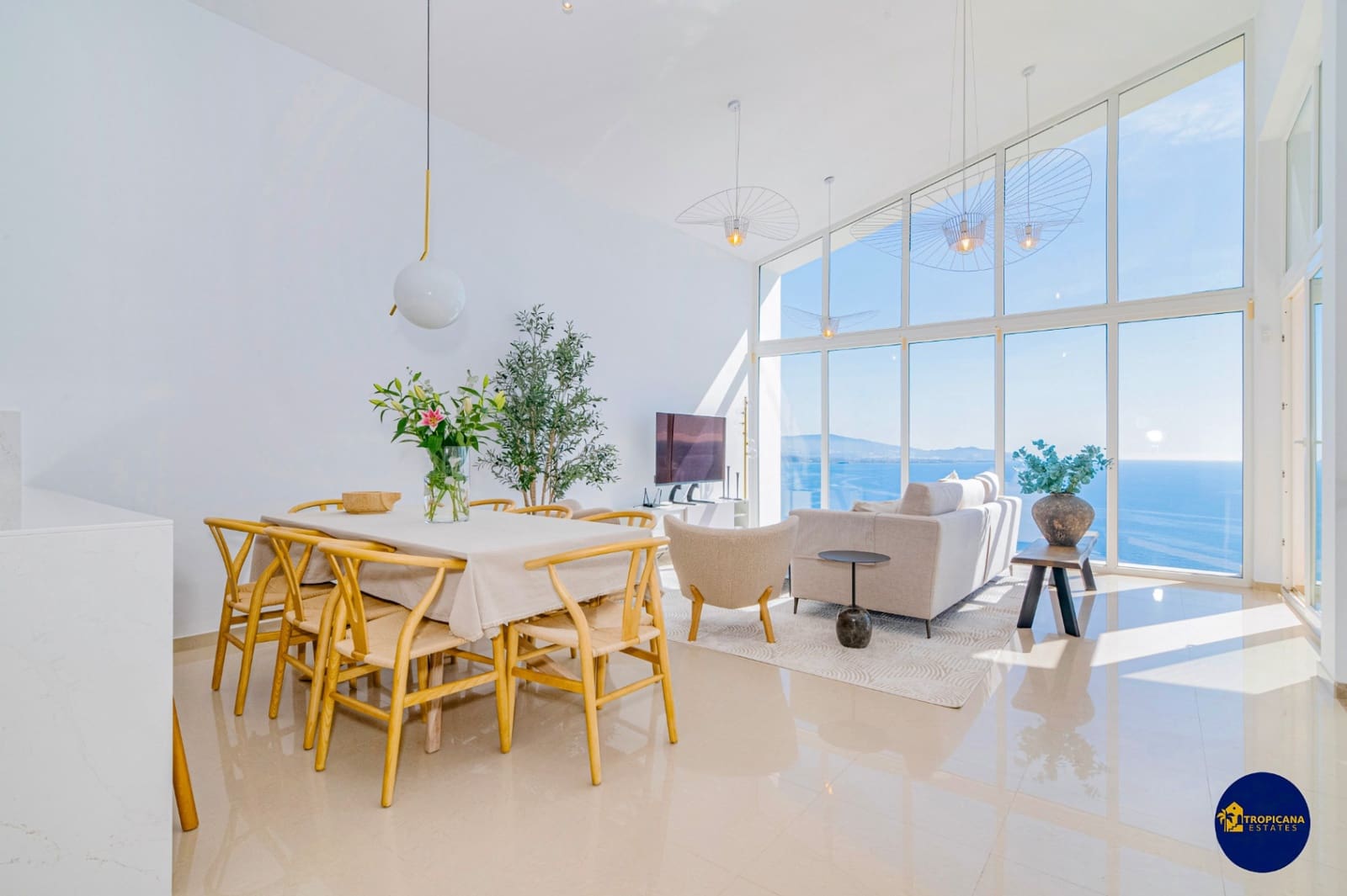 3 bedroom Villa for sale in Almunecar with pool garage - € 1,395,000 (Ref: 10130938)