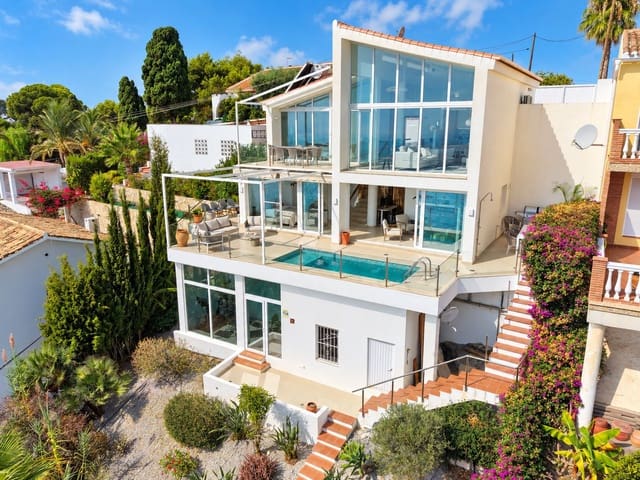 3 soveværelse Villa til salg i Almuñécar med swimmingpool garage - € 1.395.000 (Ref: 10130938)