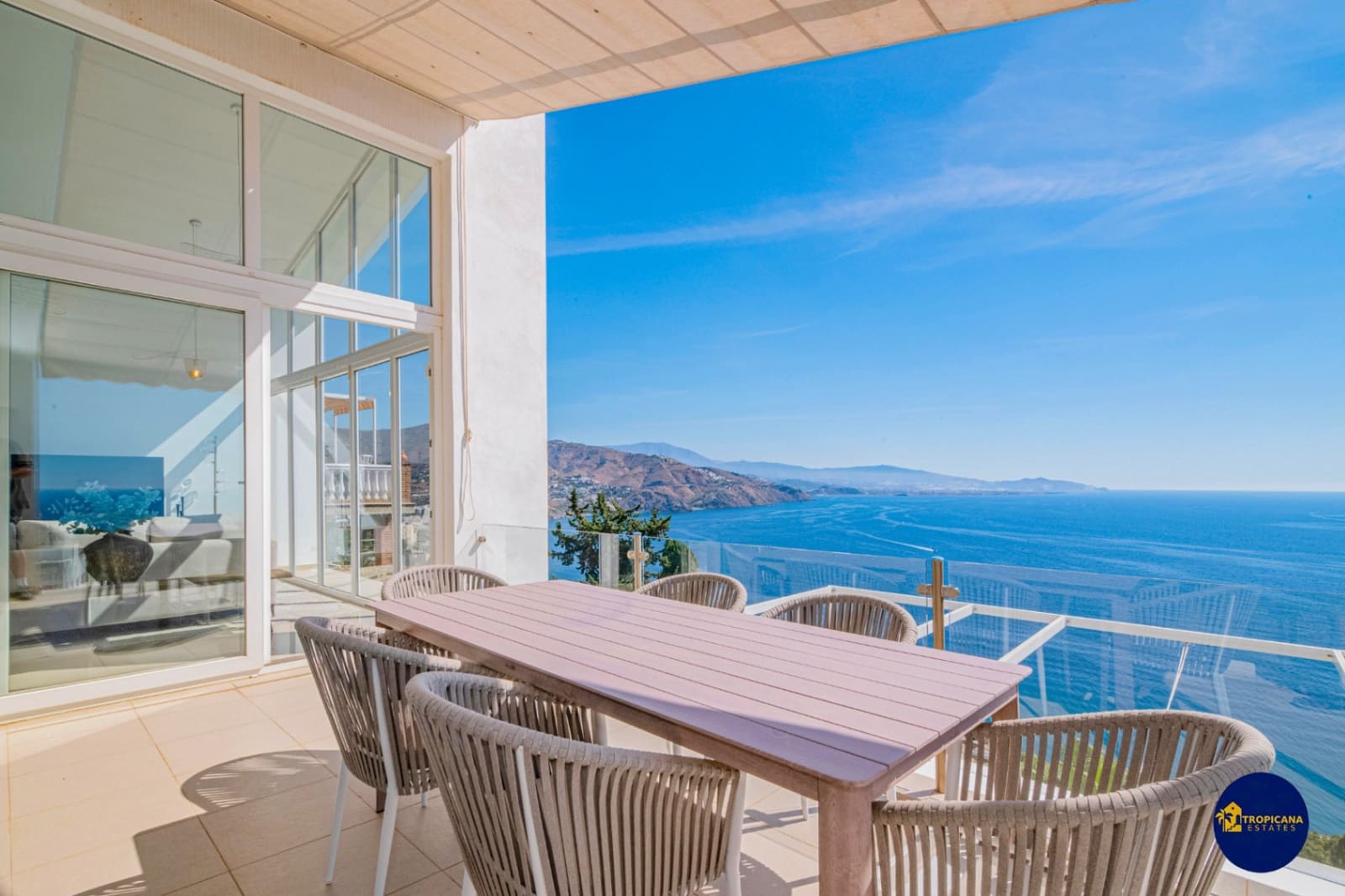3 bedroom Villa for sale in Almunecar with pool garage - € 1,395,000 (Ref: 10130938)