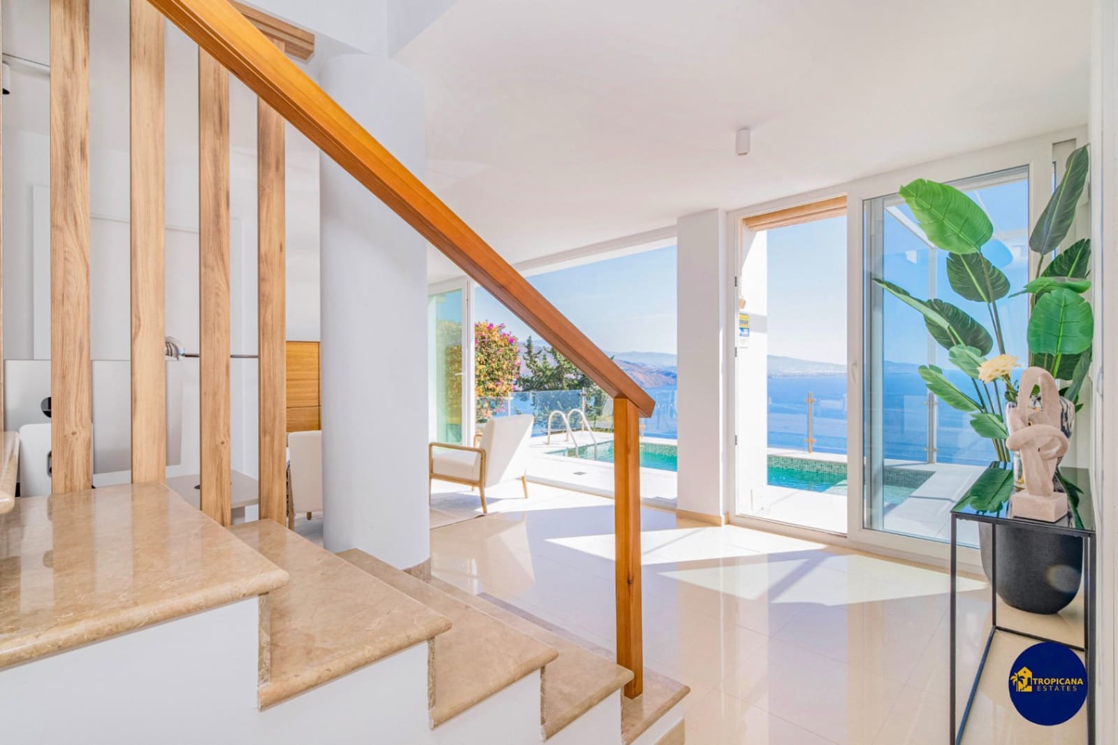 3 bedroom Villa for sale in Almunecar with pool garage - € 1,395,000 (Ref: 10130938)