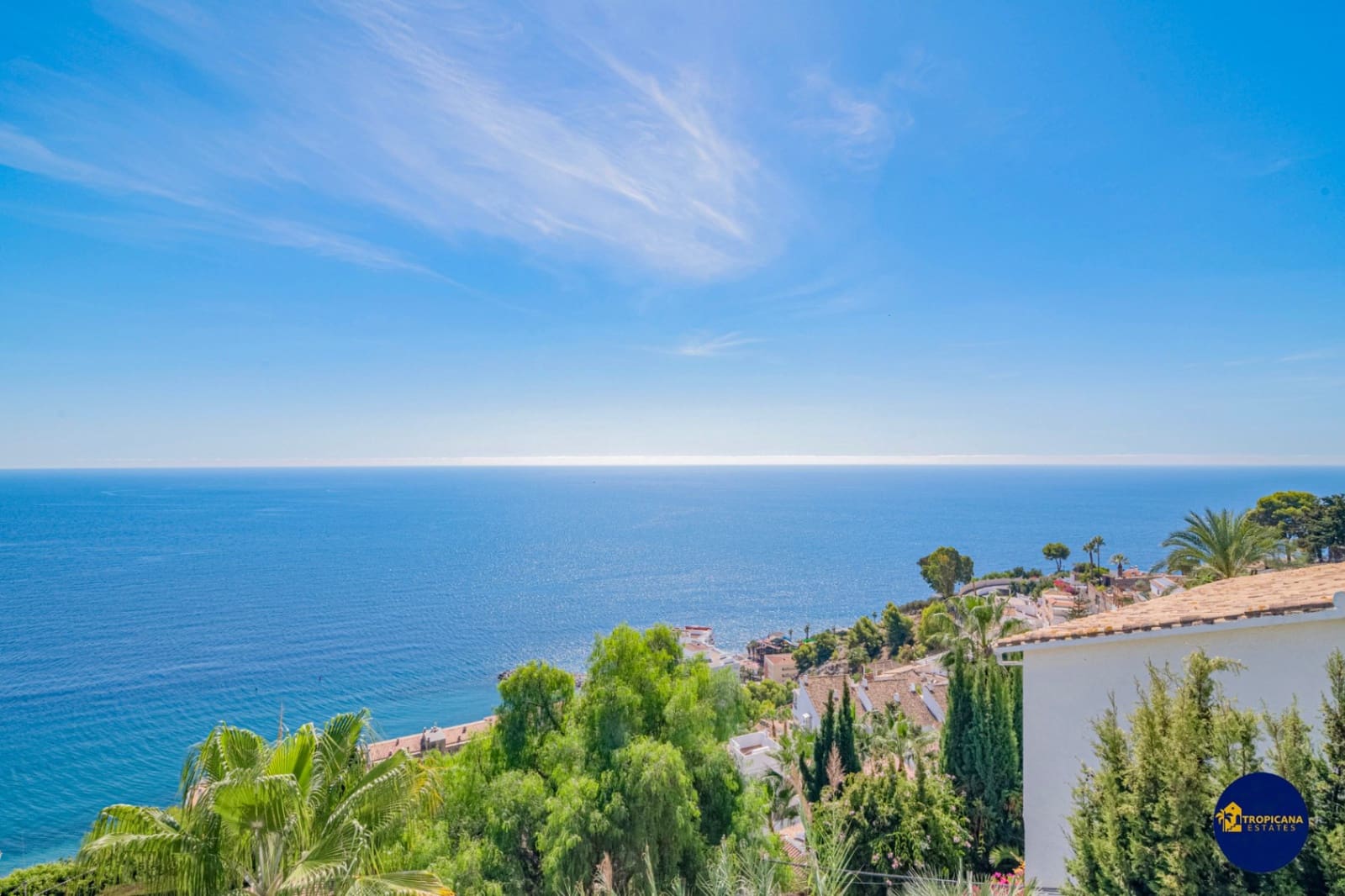 3 bedroom Villa for sale in Almunecar with pool garage - € 1,395,000 (Ref: 10130938)