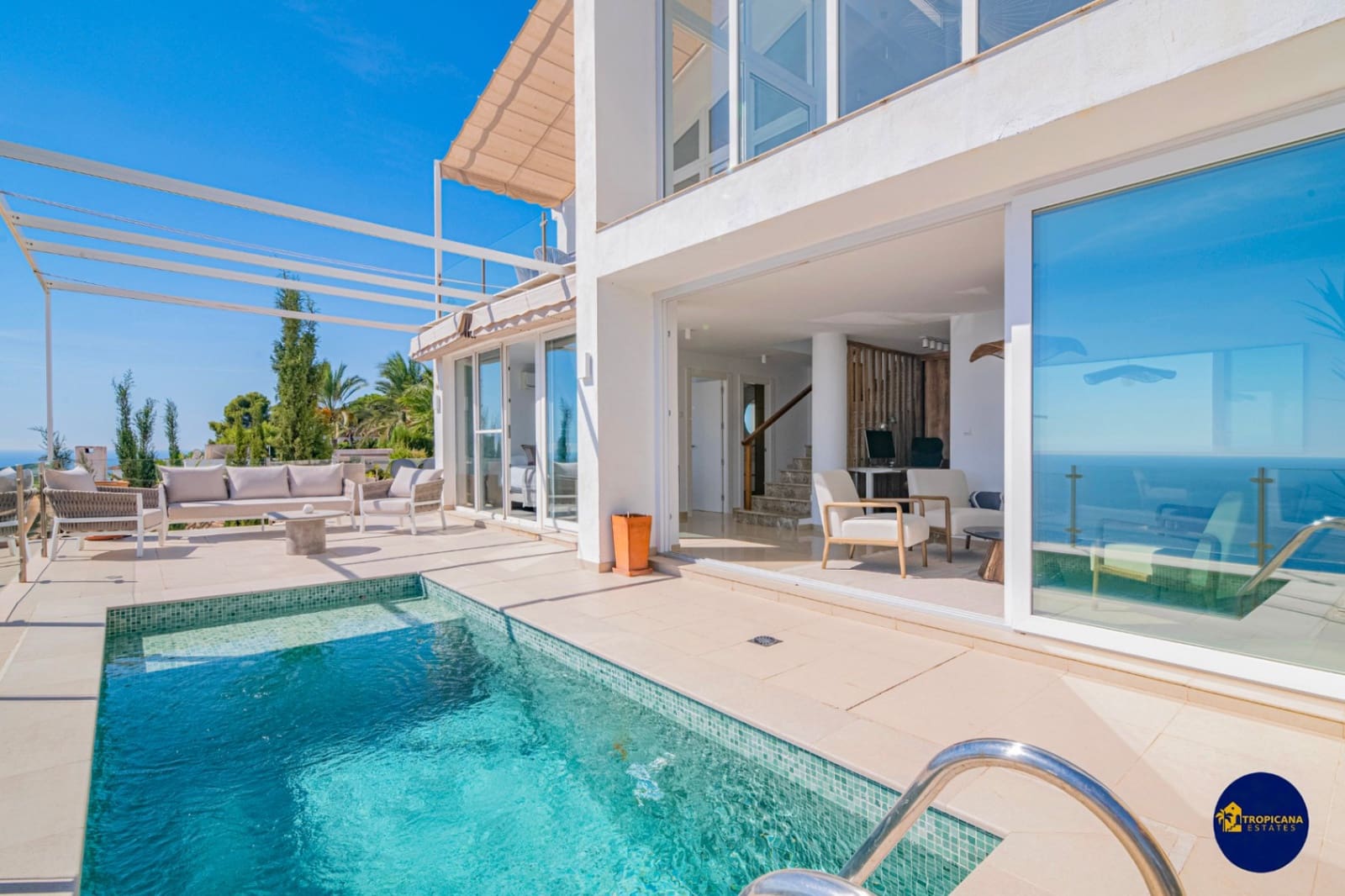 3 bedroom Villa for sale in Almunecar with pool garage - € 1,395,000 (Ref: 10130938)