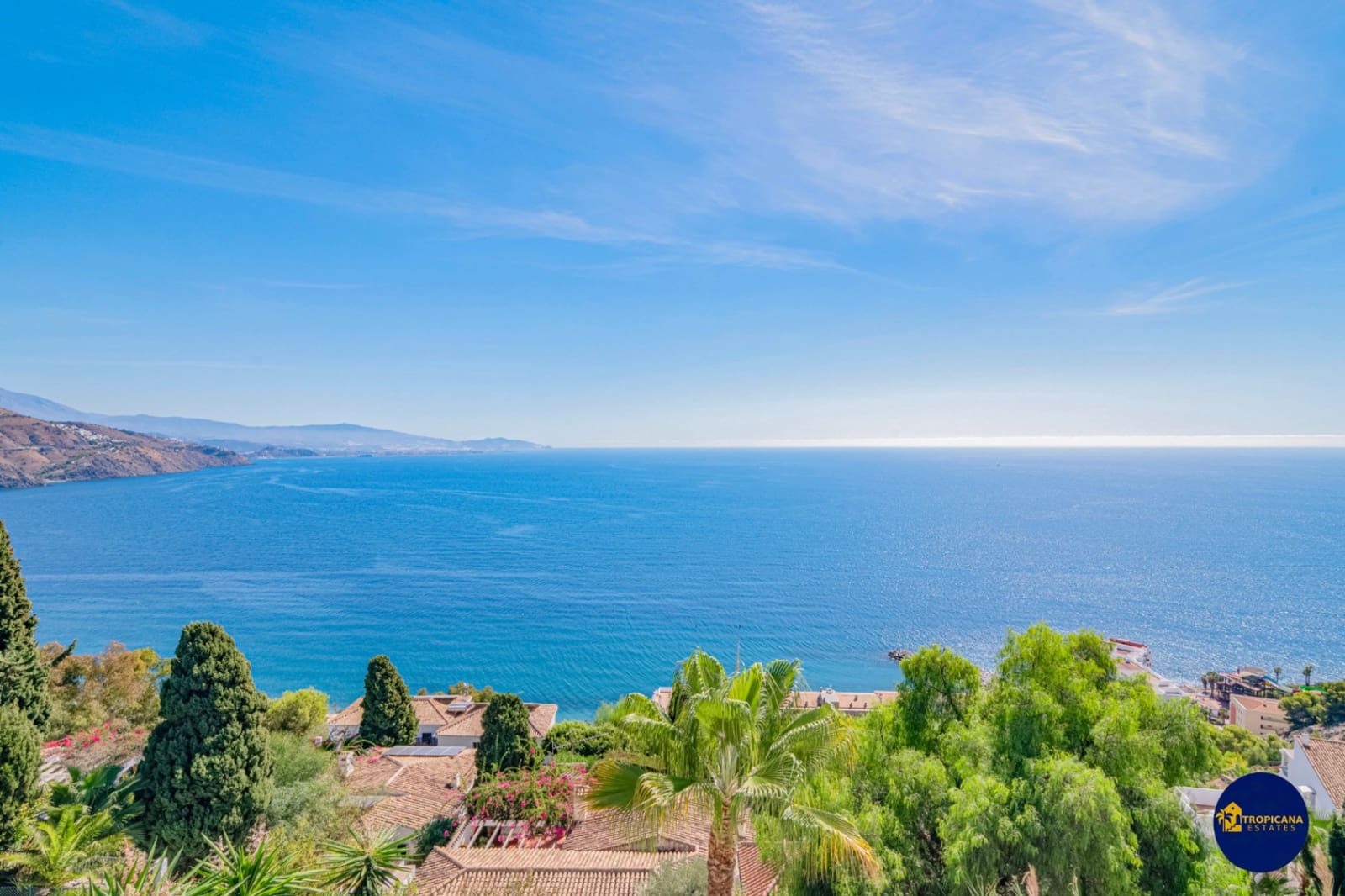 3 bedroom Villa for sale in Almunecar with pool garage - € 1,395,000 (Ref: 10130938)