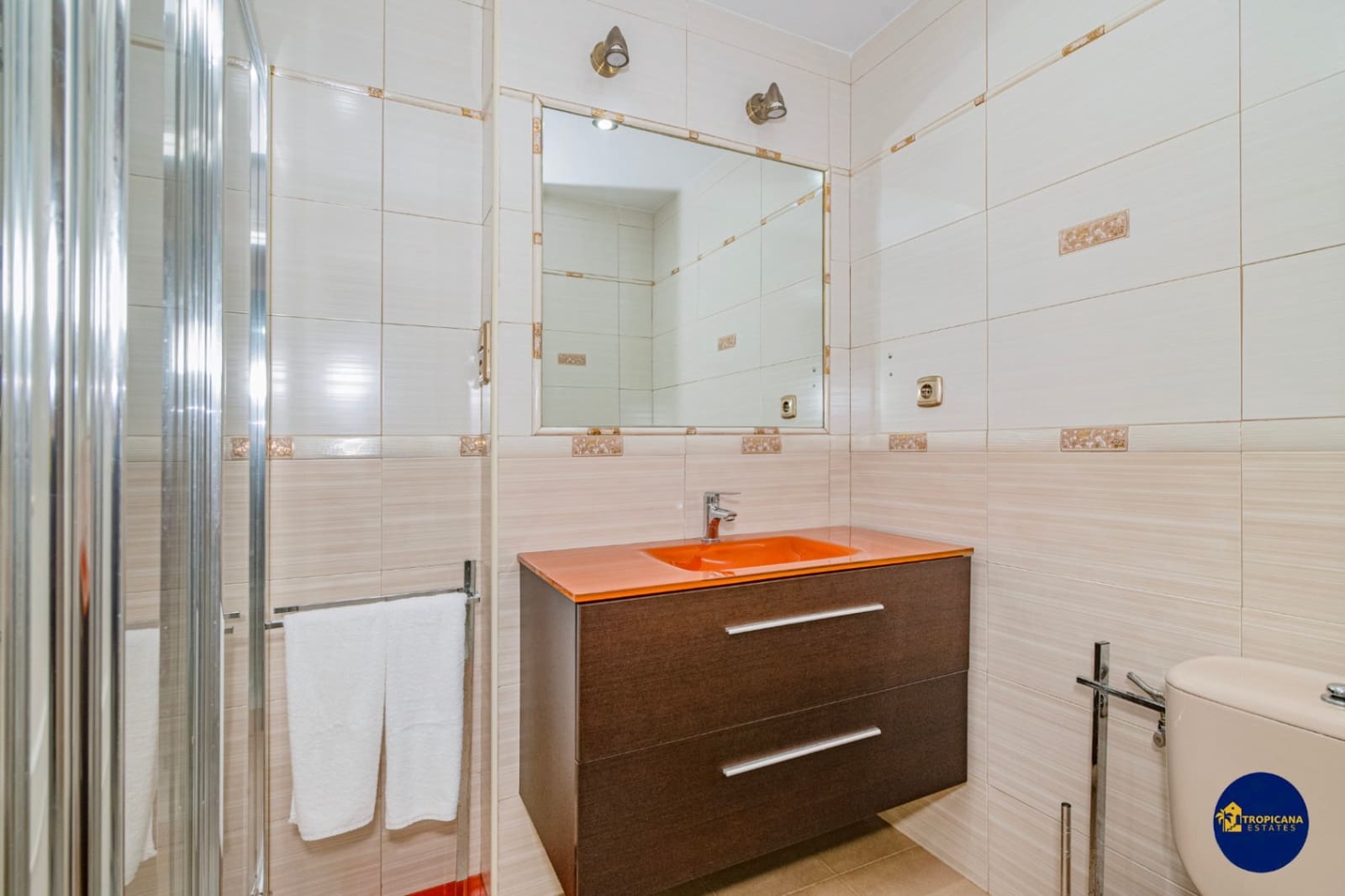 2 soverom Leilighet til salgs i Velilla med svømmebasseng garasje - € 324 999 (Ref: 10173007)