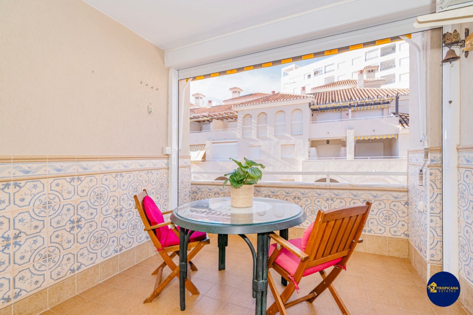 2 soverom Leilighet til salgs i Velilla med svømmebasseng garasje - € 324 999 (Ref: 10173007)