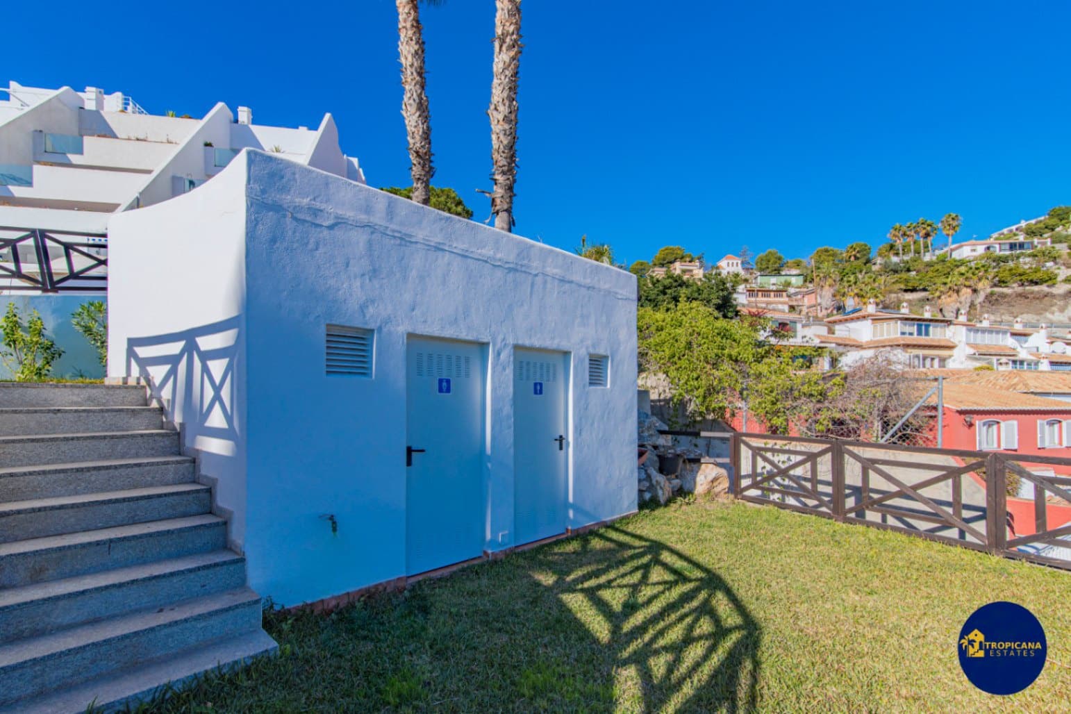 3 soverom Leilighet til salgs i Almunecar med svømmebasseng garasje - € 395 000 (Ref: 10173008)