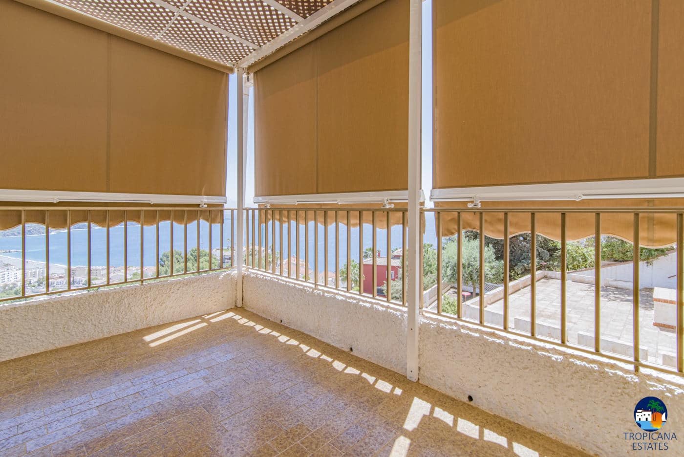 6 soveværelse Villa til salg i Almunecar med garage - € 650.000 (Ref: 5300187)