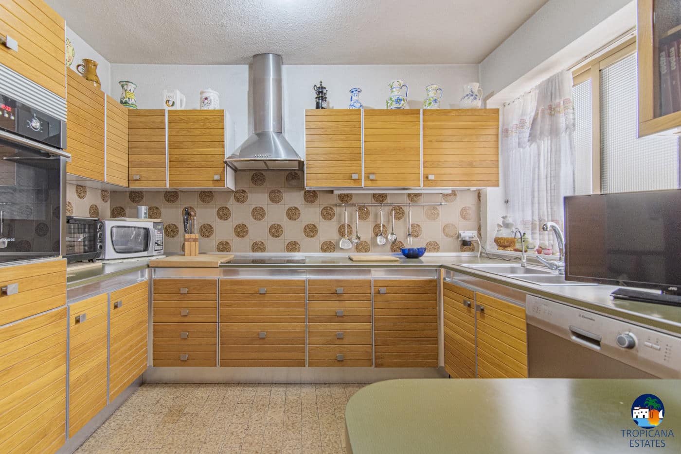 6 soveværelse Villa til salg i Almunecar med garage - € 650.000 (Ref: 5300187)