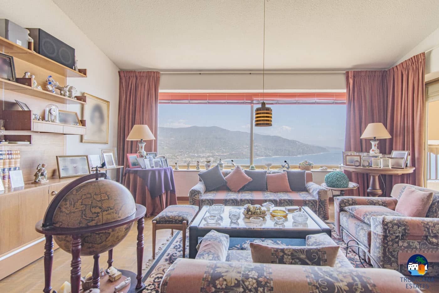 6 soveværelse Villa til salg i Almunecar med garage - € 650.000 (Ref: 5300187)