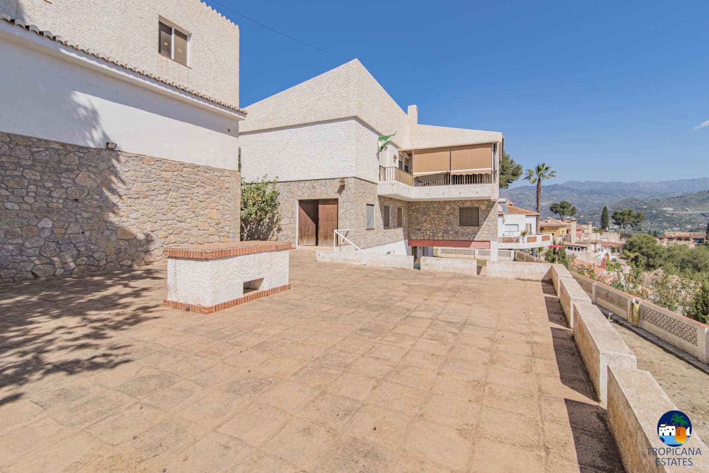 6 soveværelse Villa til salg i Almunecar med garage - € 650.000 (Ref: 5300187)