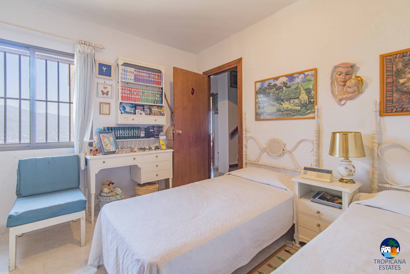 6 soveværelse Villa til salg i Almunecar med garage - € 650.000 (Ref: 5300187)