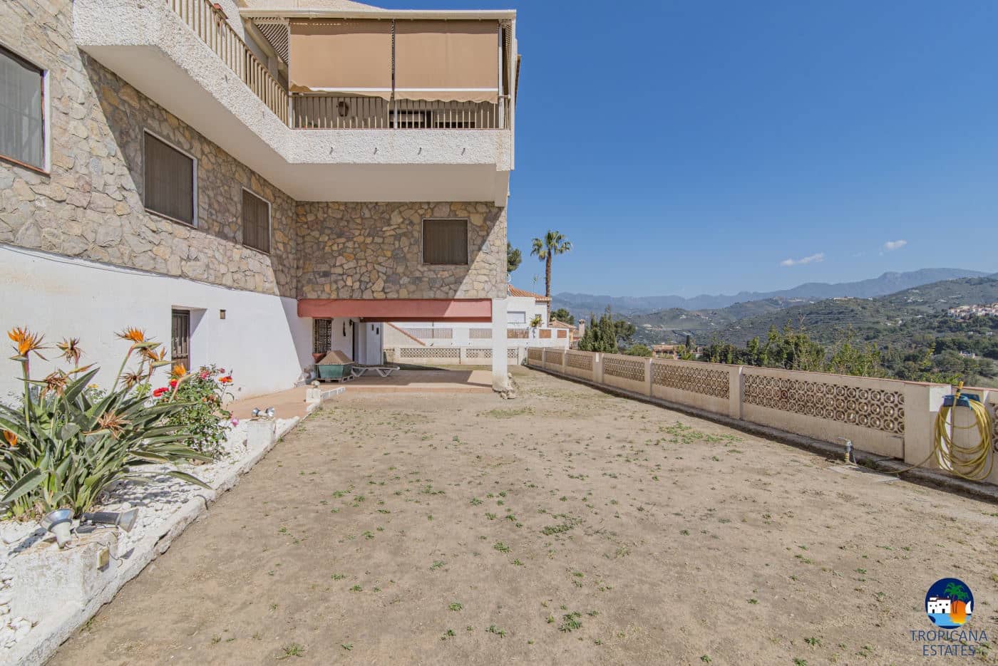 6 soveværelse Villa til salg i Almunecar med garage - € 650.000 (Ref: 5300187)