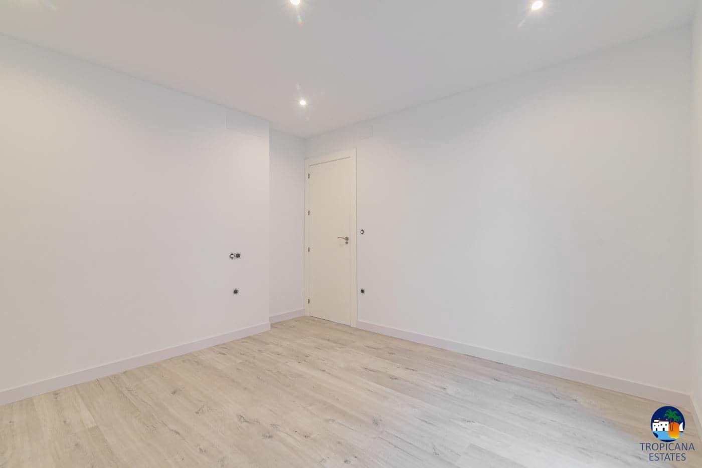 2 sovrum Radhus till salu i Almunecar - 375 000 € (Ref: 7416715)