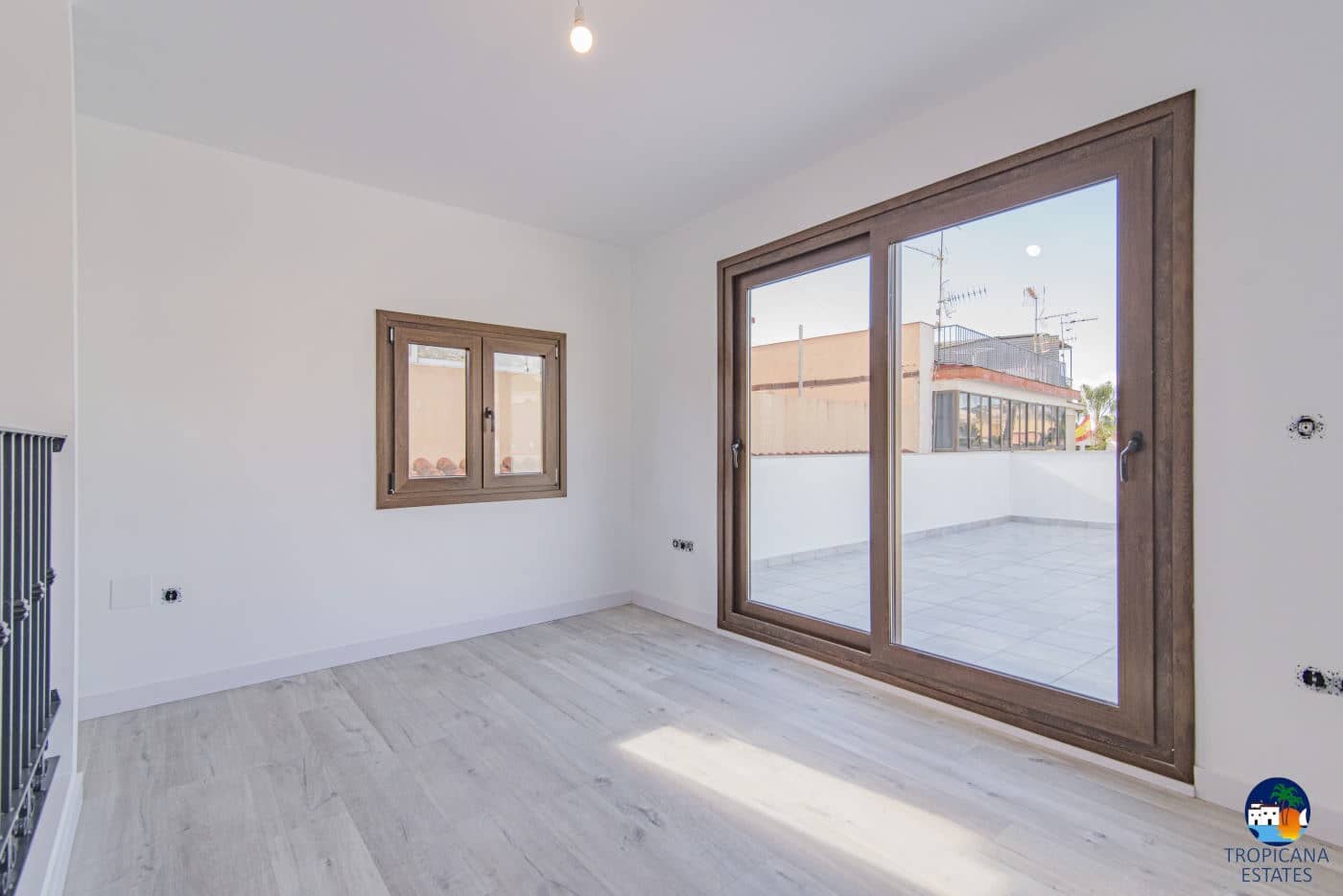 2 sovrum Radhus till salu i Almunecar - 375 000 € (Ref: 7416715)