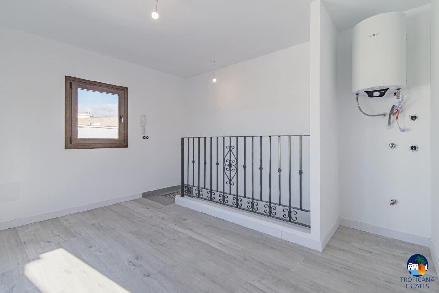 2 sovrum Radhus till salu i Almunecar - 375 000 € (Ref: 7416715)