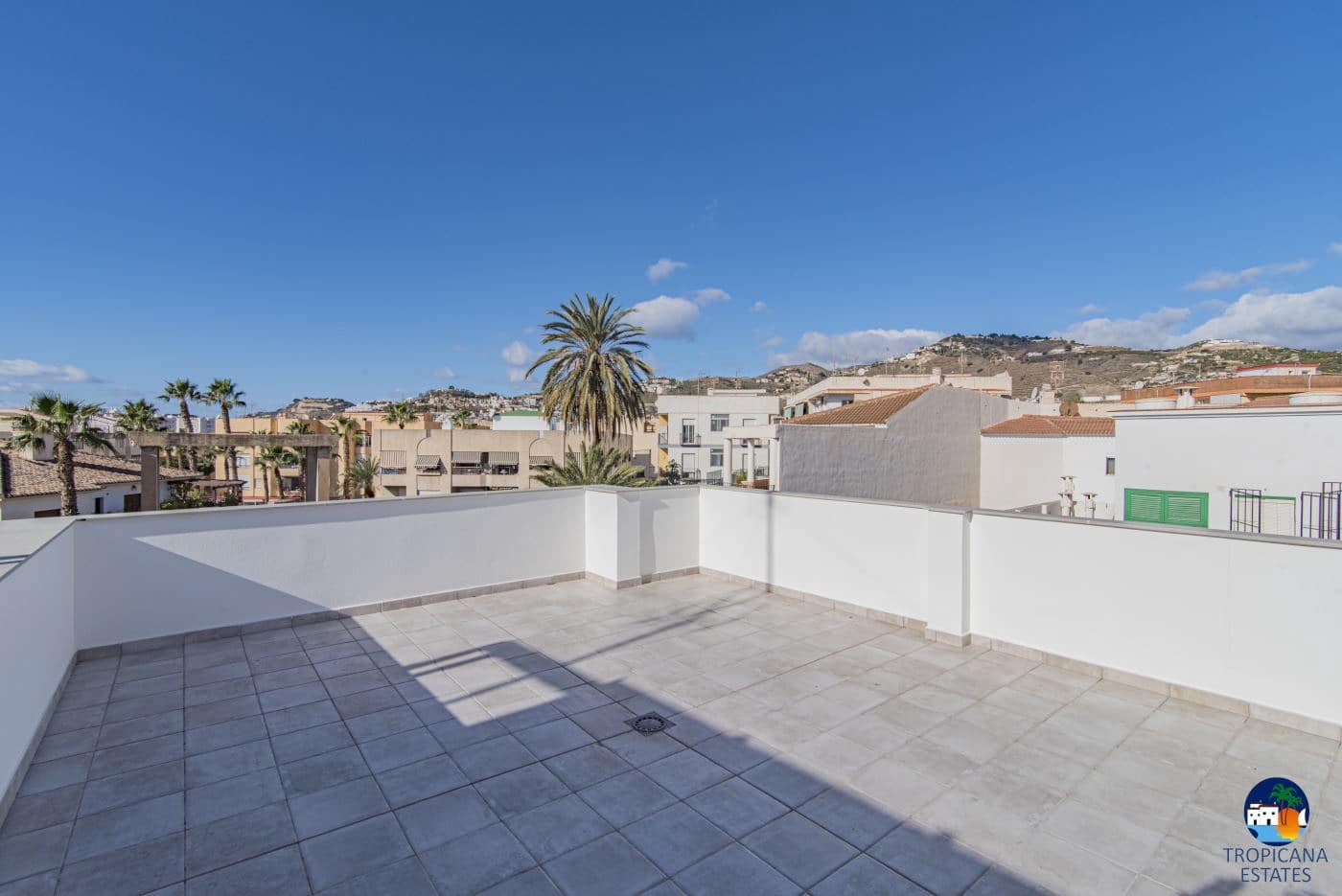 2 sovrum Radhus till salu i Almunecar - 375 000 € (Ref: 7416715)