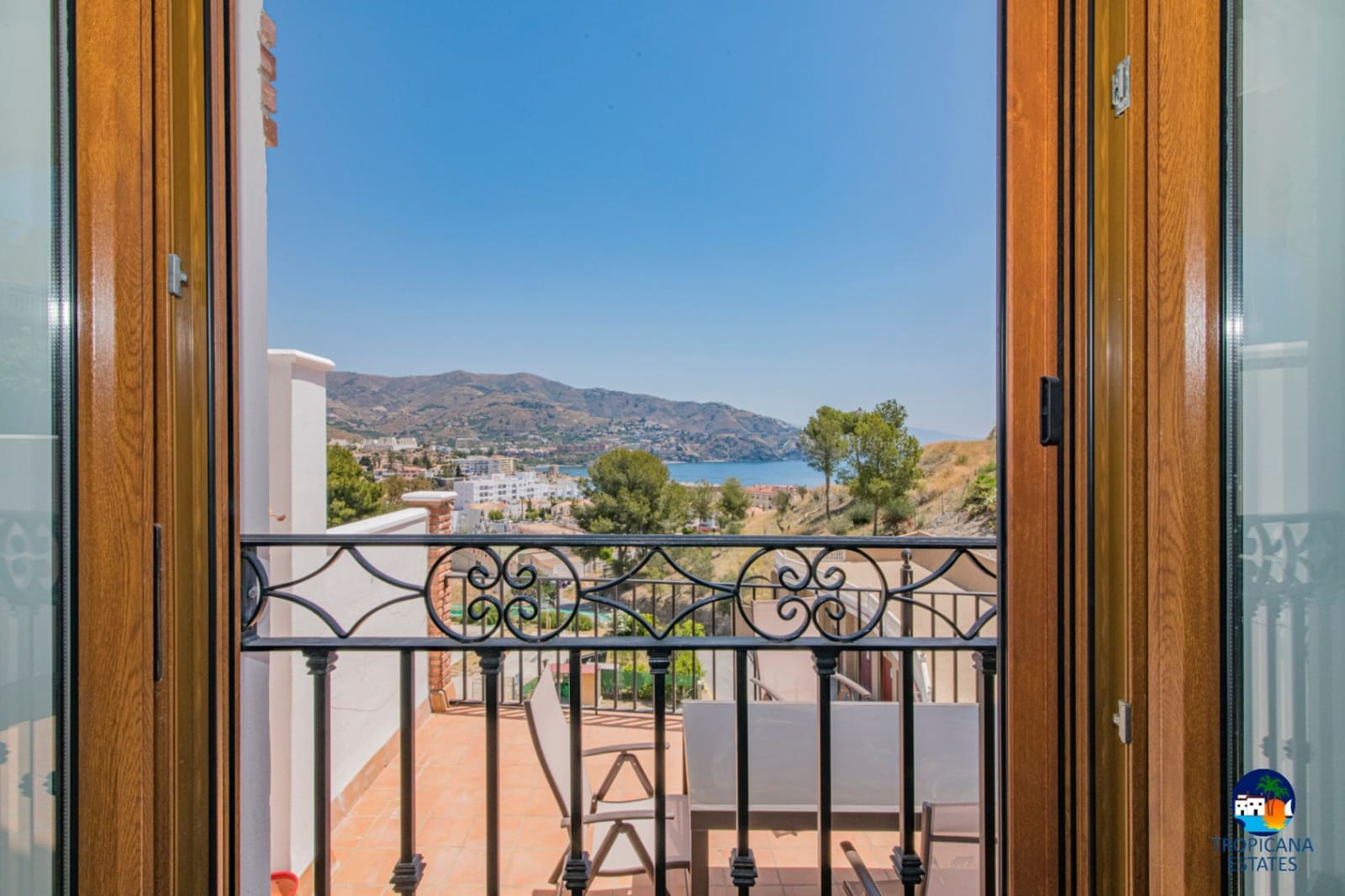 3 makuuhuone Rivitalo myytävänä paikassa Almunecar mukana uima-altaan 
autotalli - 355 000 € (Ref: 8868828)