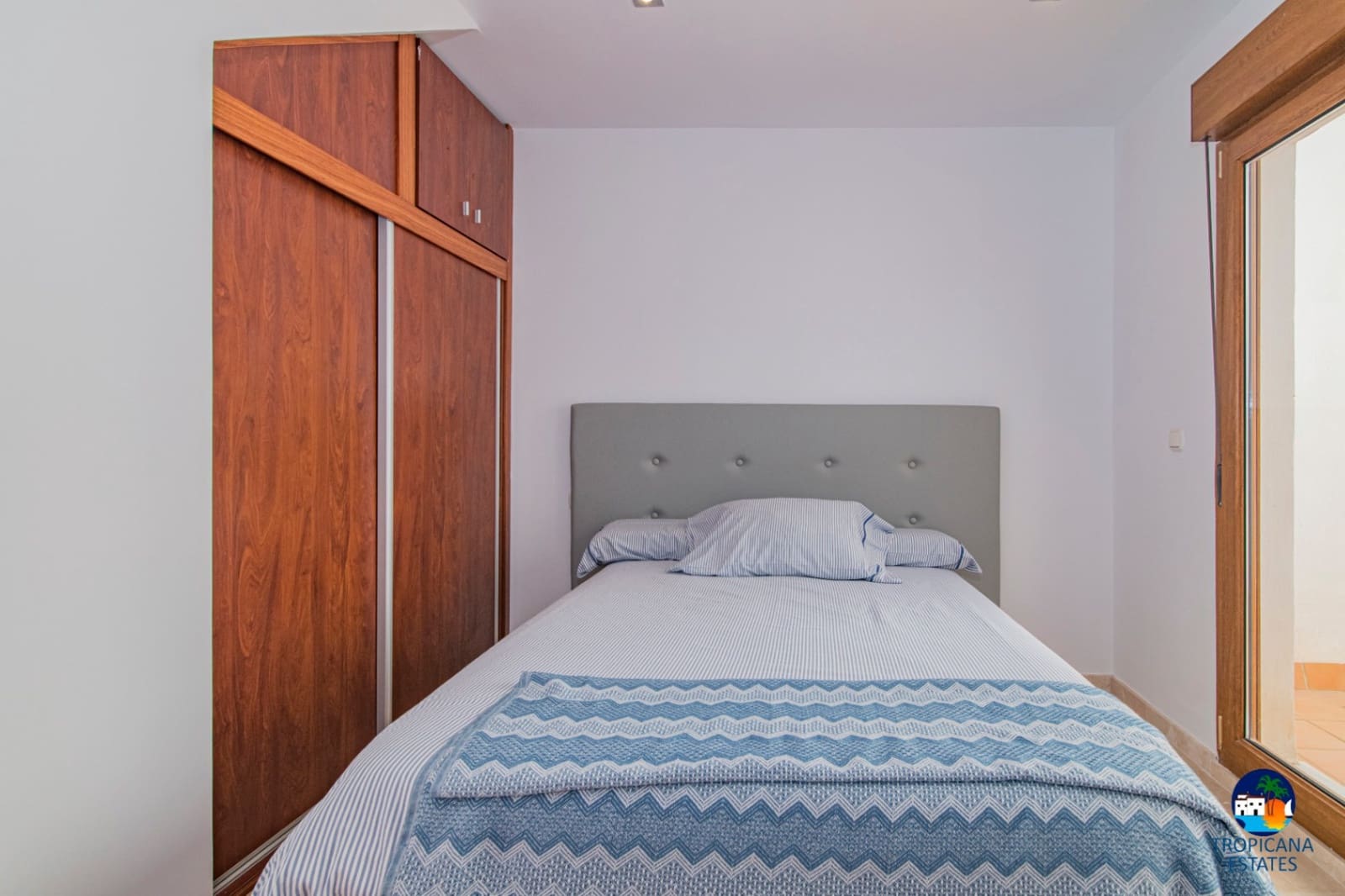 3 makuuhuone Rivitalo myytävänä paikassa Almunecar mukana uima-altaan 
autotalli - 355 000 € (Ref: 8868828)