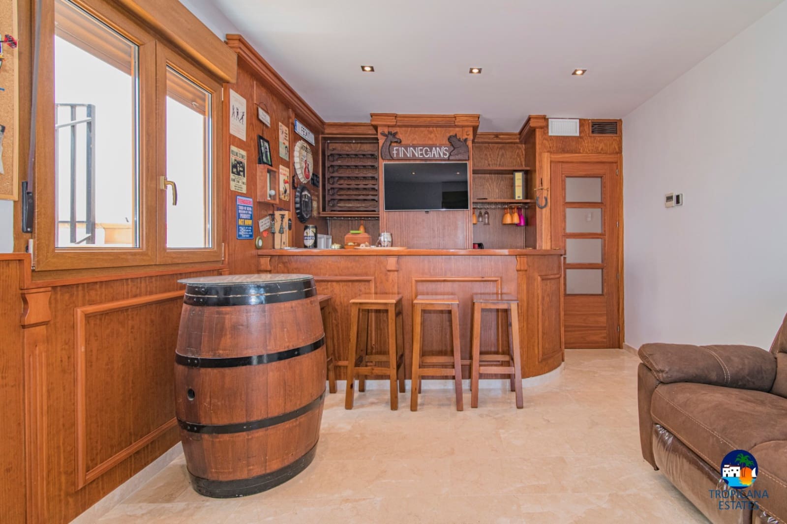 3 makuuhuone Rivitalo myytävänä paikassa Almunecar mukana uima-altaan 
autotalli - 355 000 € (Ref: 8868828)