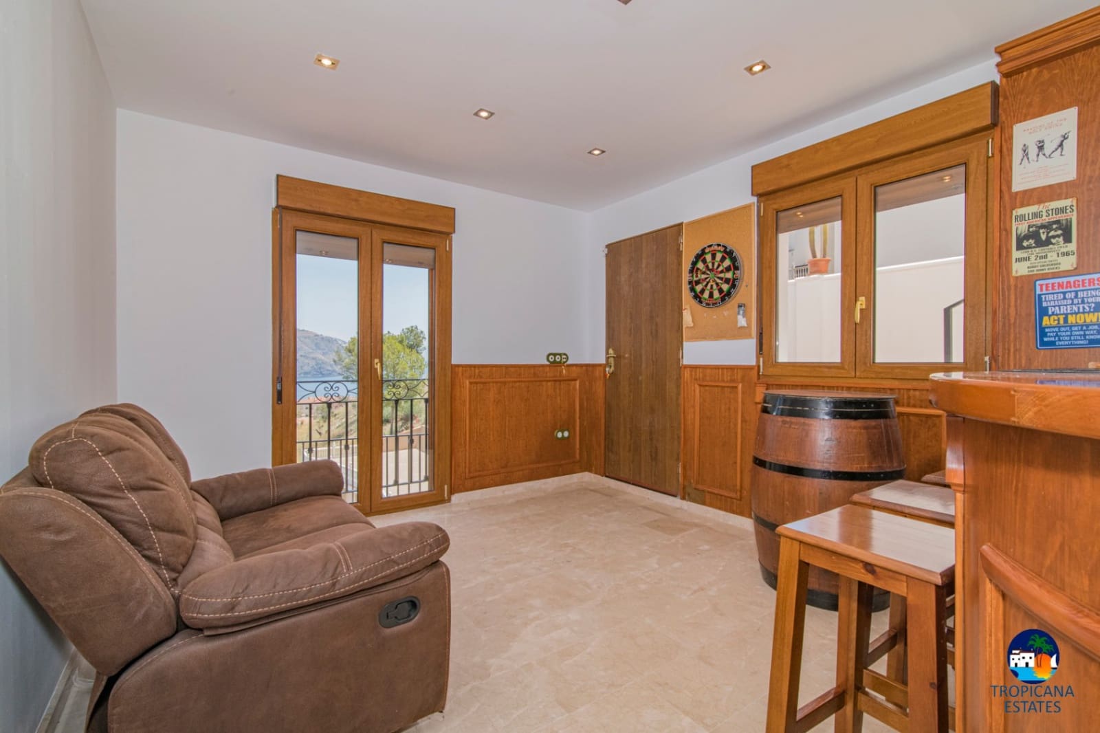 3 makuuhuone Rivitalo myytävänä paikassa Almunecar mukana uima-altaan 
autotalli - 355 000 € (Ref: 8868828)