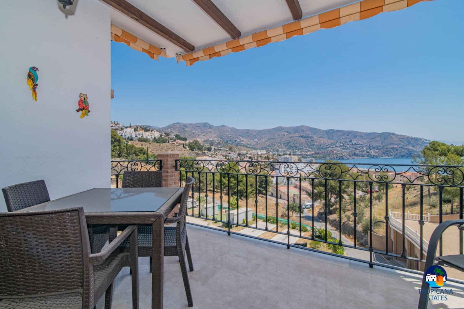 3 makuuhuone Rivitalo myytävänä paikassa Almunecar mukana uima-altaan 
autotalli - 355 000 € (Ref: 8868828)