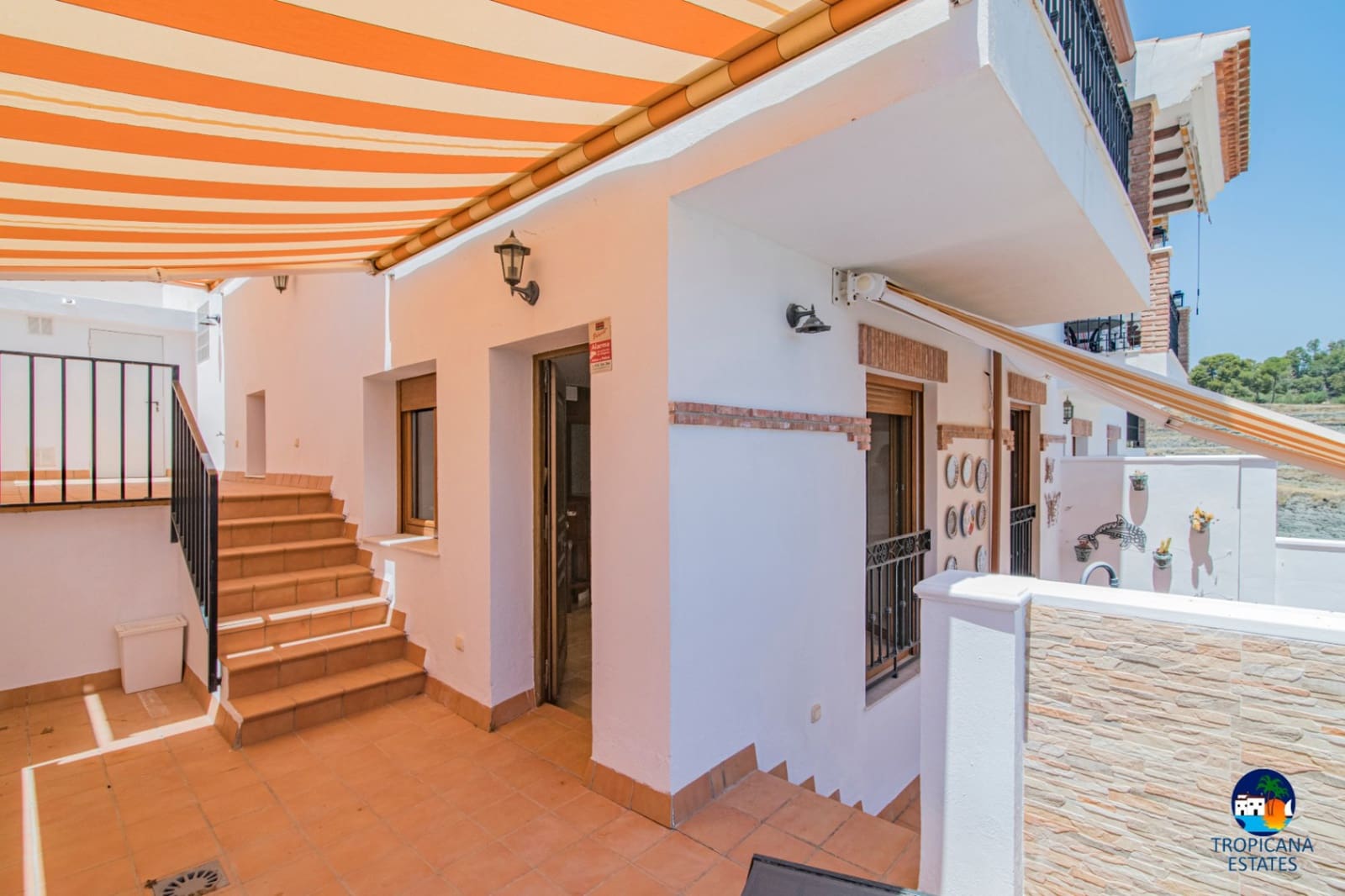 3 makuuhuone Rivitalo myytävänä paikassa Almunecar mukana uima-altaan 
autotalli - 355 000 € (Ref: 8868828)