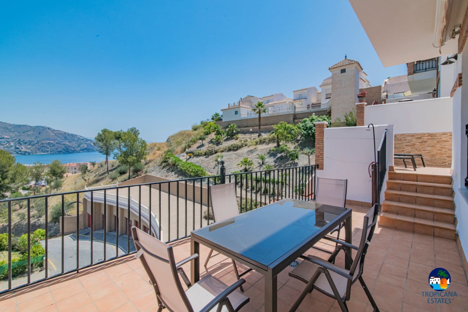 3 makuuhuone Rivitalo myytävänä paikassa Almunecar mukana uima-altaan 
autotalli - 355 000 € (Ref: 8868828)