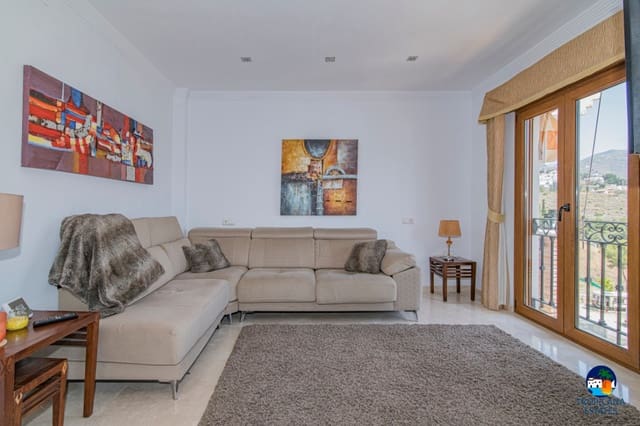 3 makuuhuone Rivitalo myytävänä paikassa Almuñécar mukana uima-altaan 
autotalli - 355 000 € (Ref: 8868828)