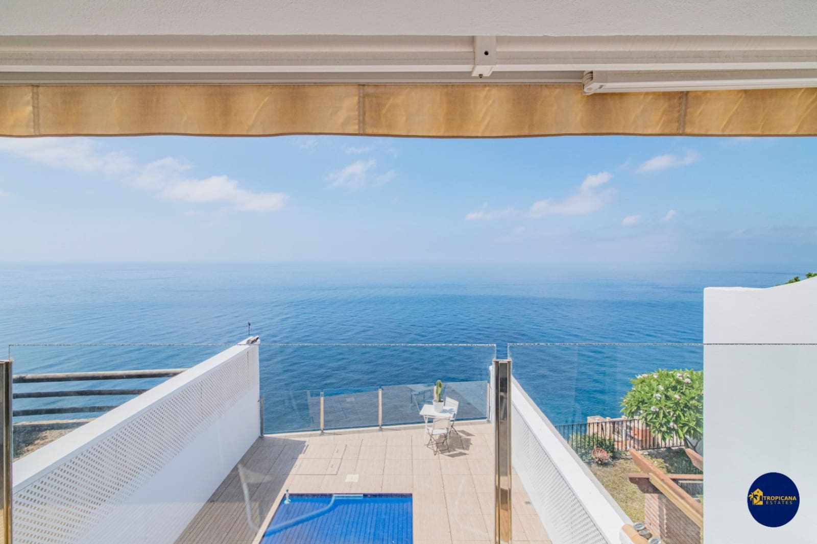 3 soveværelse Rækkehus til salg i Almunecar med swimmingpool - € 450.000 (Ref: 8868829)