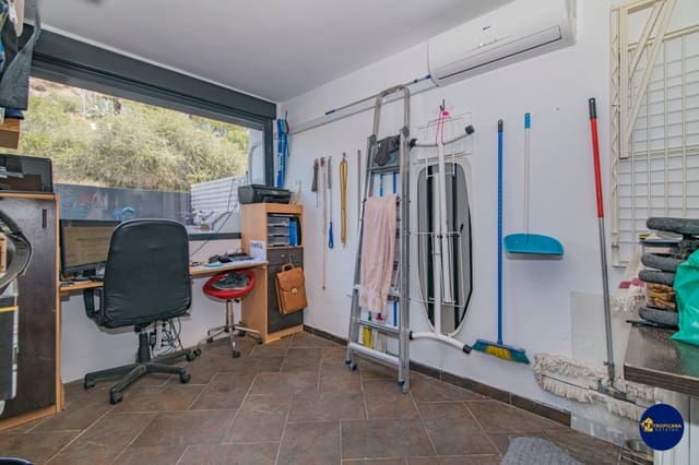 3 soveværelse Rækkehus til salg i Almuñécar med swimmingpool - € 450.000 (Ref: 8868829)