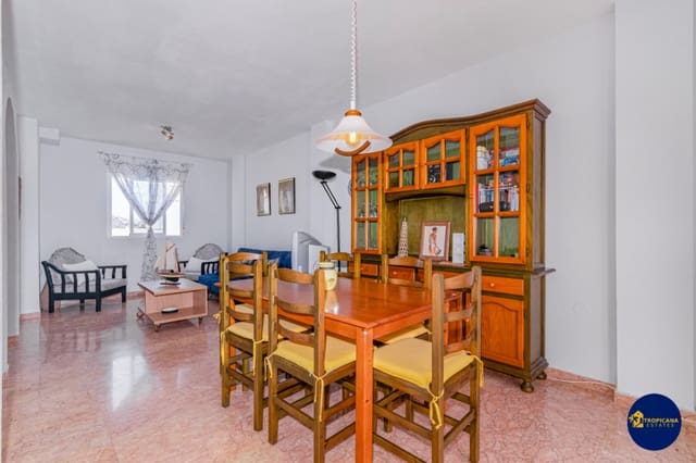 3 bedroom Terraced Villa for sale in Velilla, Almuñécar with pool garage - € 299,000 (Ref: 8998275)