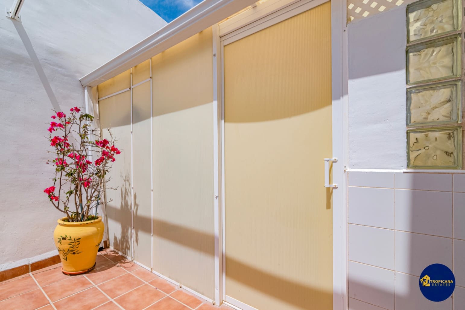 3 soveværelse Rækkehus til salg i Velilla med swimmingpool garage - € 299.000 (Ref: 8998275)