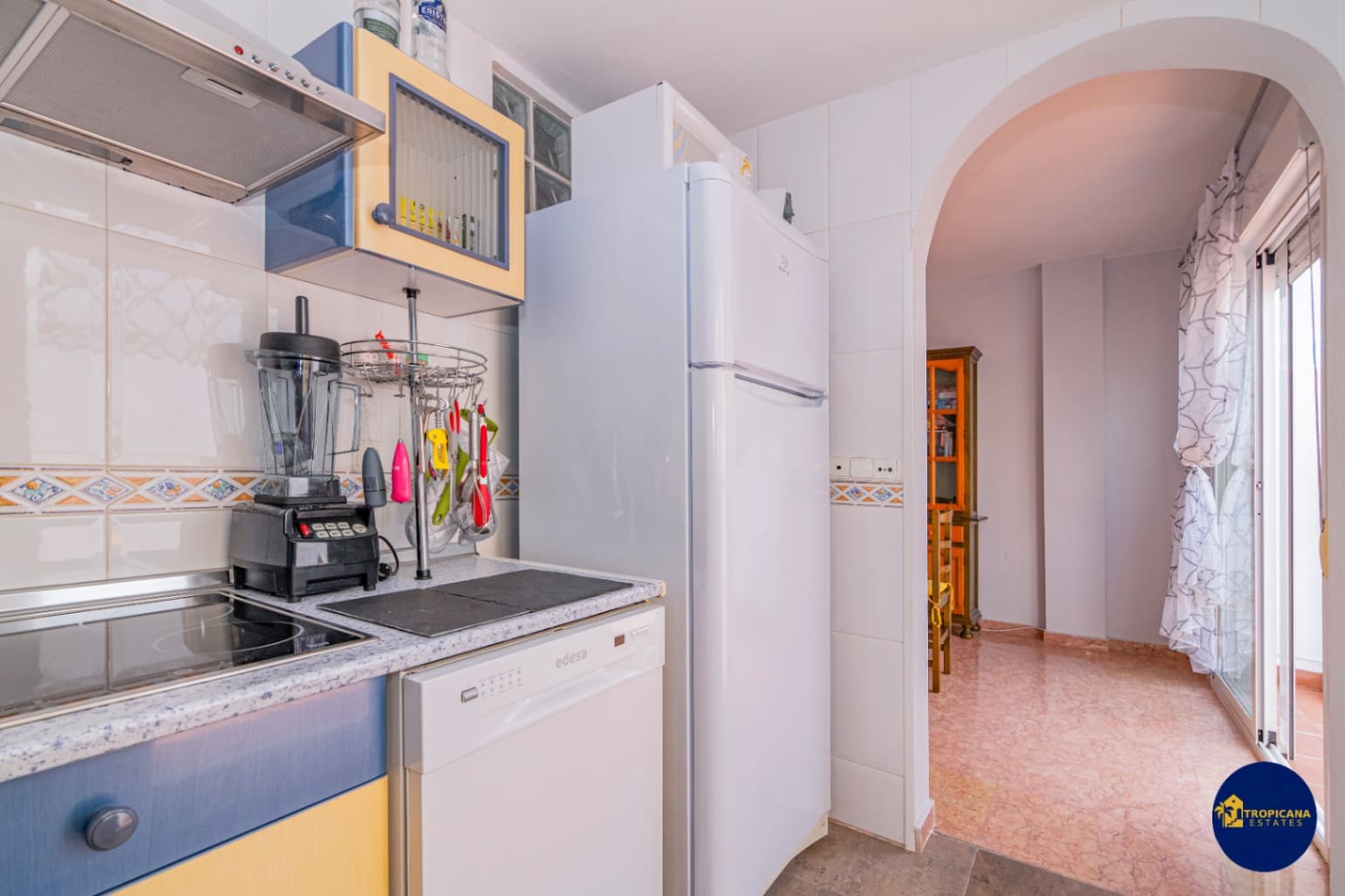 3 soveværelse Rækkehus til salg i Velilla med swimmingpool garage - € 299.000 (Ref: 8998275)