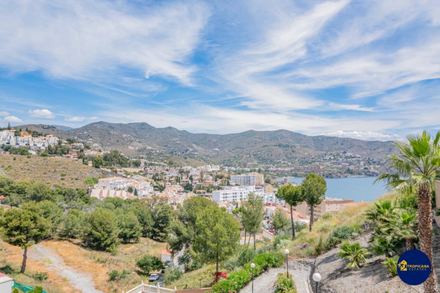 3 soveværelse Rækkehus til salg i Velilla med swimmingpool garage - € 299.000 (Ref: 8998275)