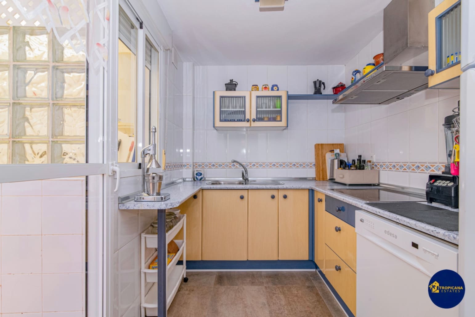 3 soveværelse Rækkehus til salg i Velilla med swimmingpool garage - € 299.000 (Ref: 8998275)