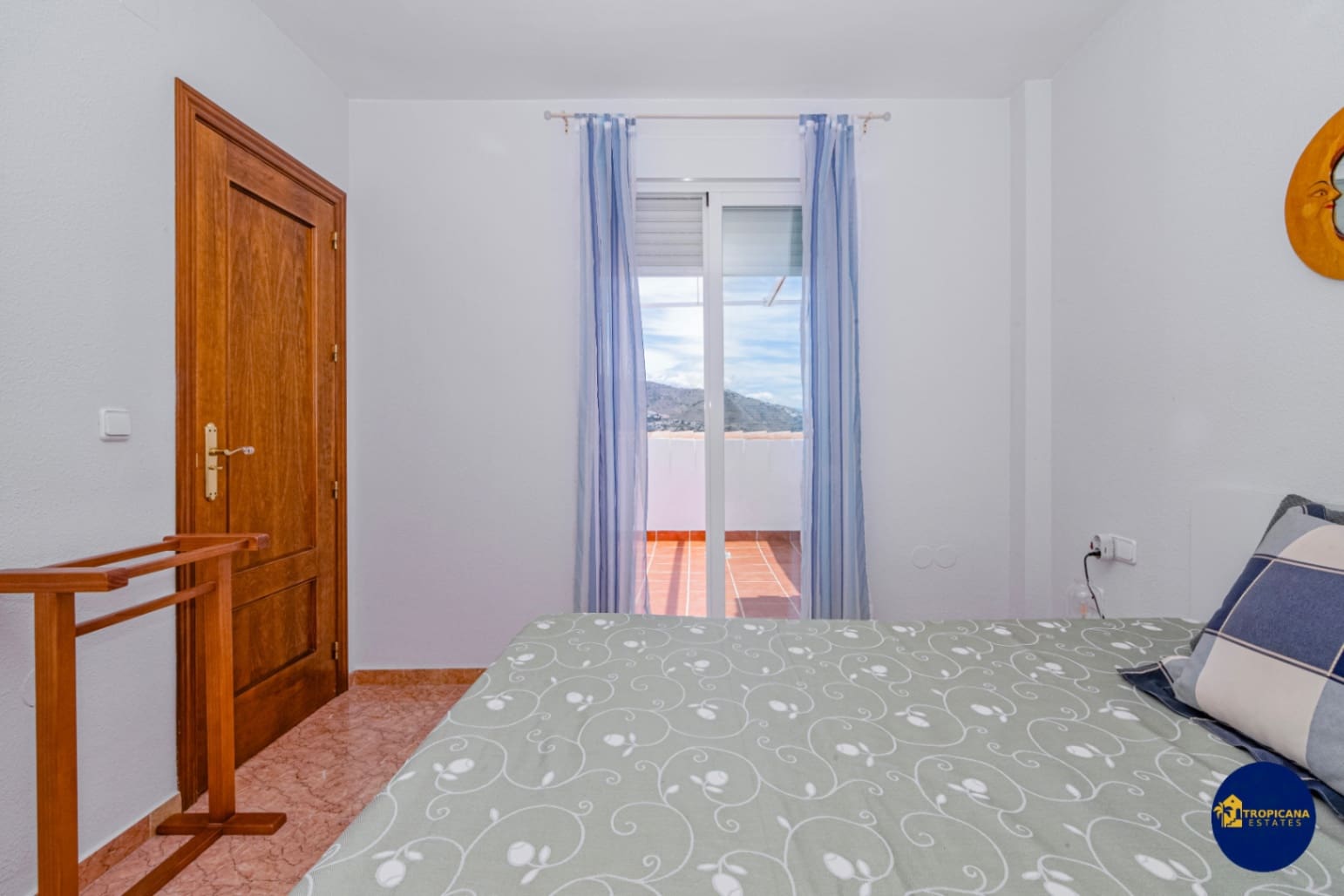 3 soveværelse Rækkehus til salg i Velilla med swimmingpool garage - € 299.000 (Ref: 8998275)