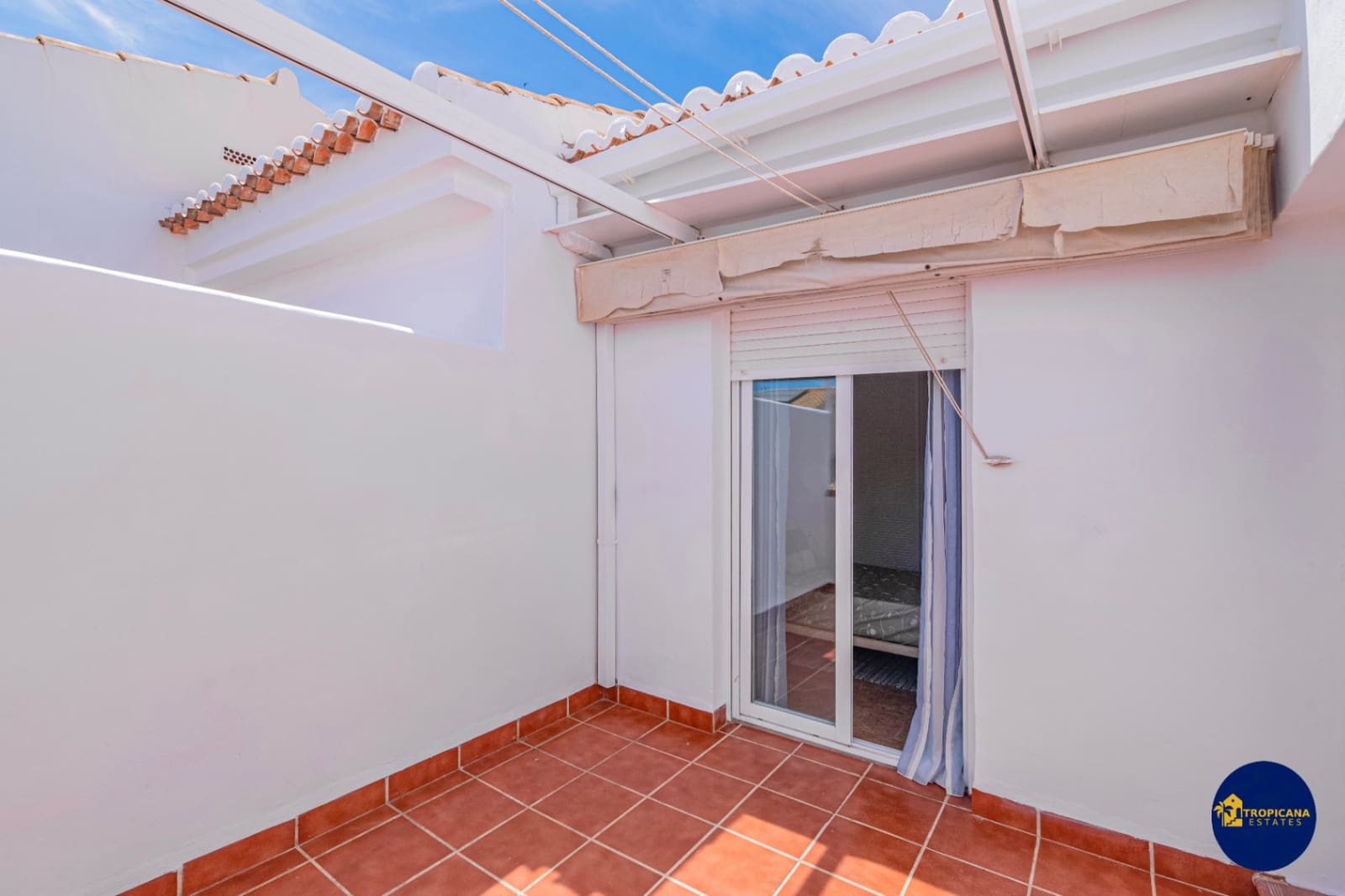 3 soveværelse Rækkehus til salg i Velilla med swimmingpool garage - € 299.000 (Ref: 8998275)