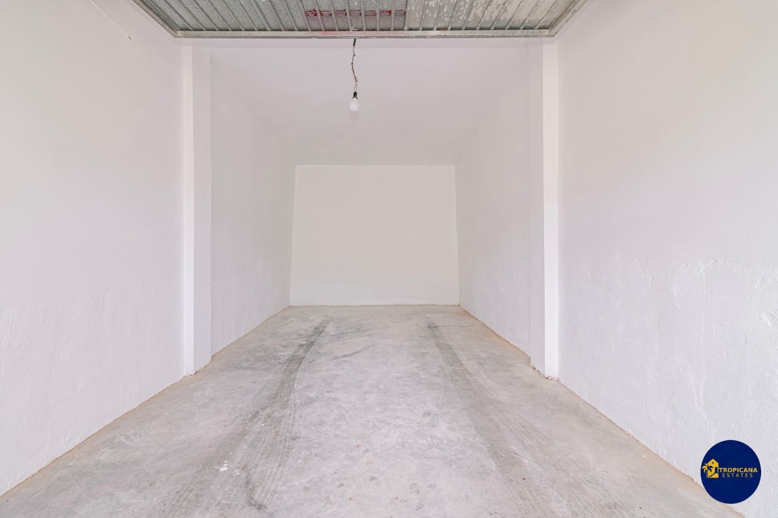 3 soveværelse Rækkehus til salg i Velilla med swimmingpool garage - € 299.000 (Ref: 8998275)