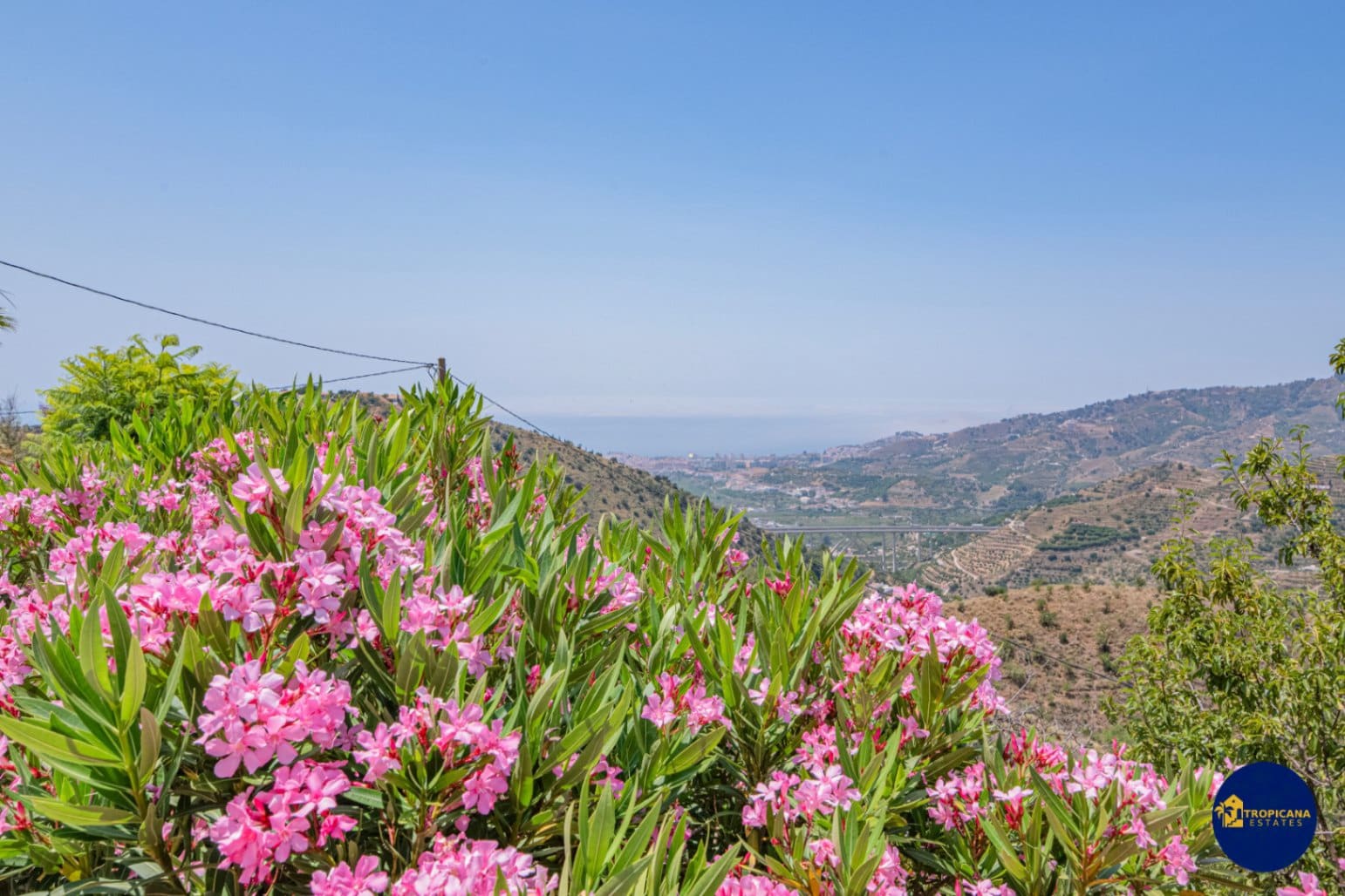 3 chambre Finca/Maison de Campagne à vendre à Almunecar avec garage - 249 000 € (Ref: 9043977)