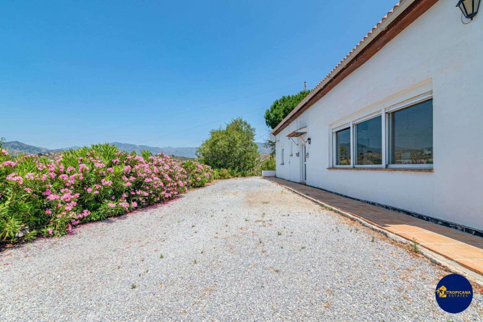 3 chambre Finca/Maison de Campagne à vendre à Almunecar avec garage - 249 000 € (Ref: 9043977)