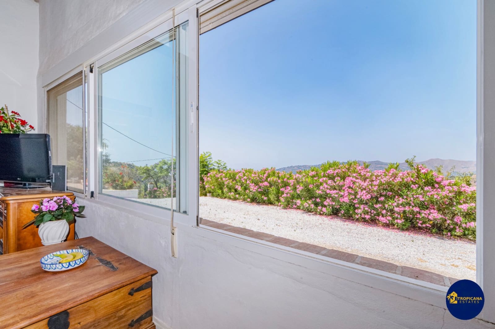 3 chambre Finca/Maison de Campagne à vendre à Almunecar avec garage - 249 000 € (Ref: 9043977)