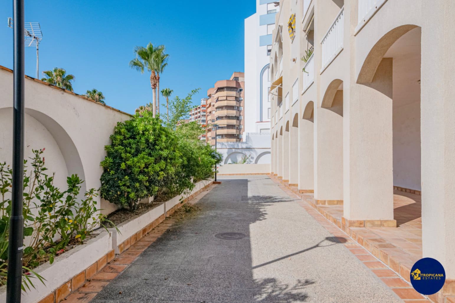 Kommersiell till salu i Velilla - 189 000 € (Ref: 9113600)