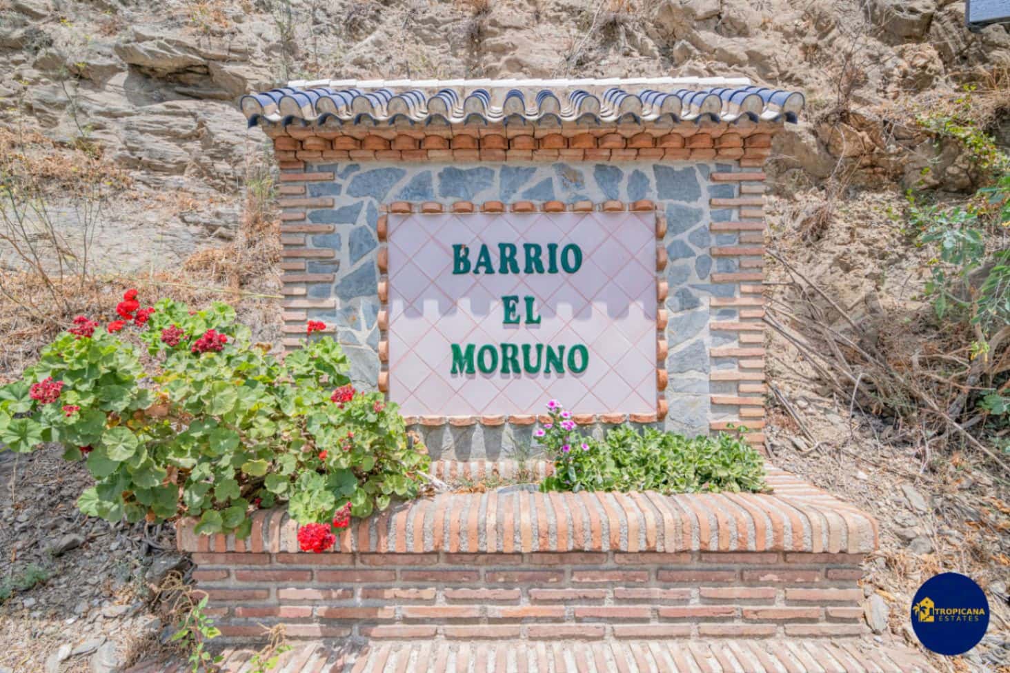 3 soveværelse Rækkehus til salg i Almunecar med garage - € 310.000 (Ref: 9148551)