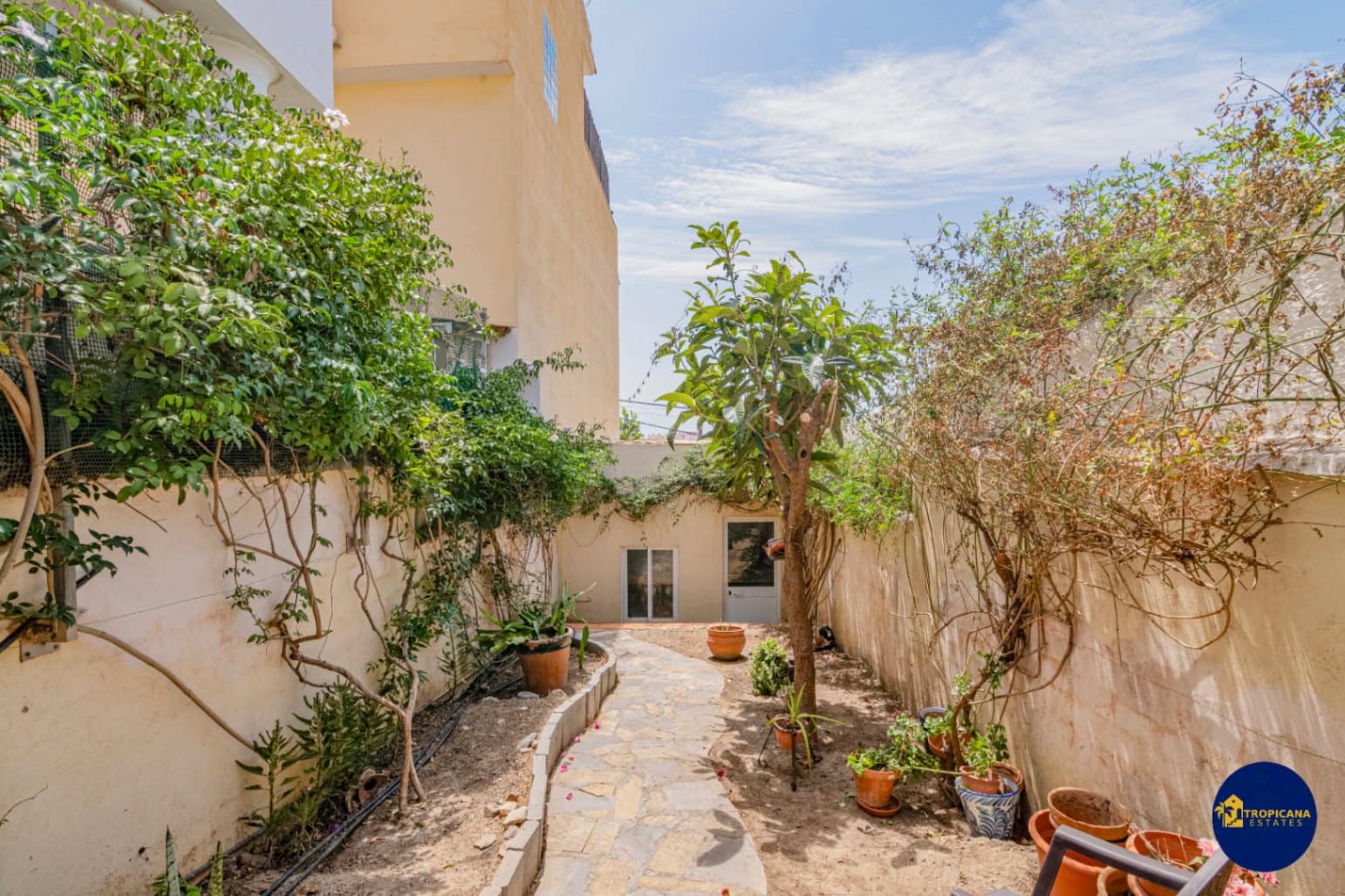 3 soveværelse Rækkehus til salg i Almunecar med garage - € 310.000 (Ref: 9148551)