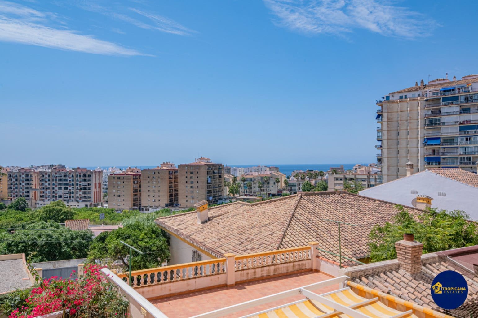 3 soveværelse Rækkehus til salg i Almunecar med garage - € 310.000 (Ref: 9148551)