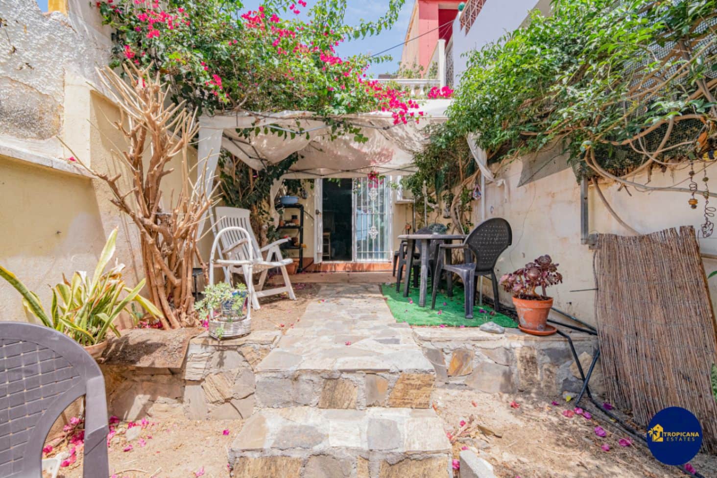 3 soveværelse Rækkehus til salg i Almunecar med garage - € 310.000 (Ref: 9148551)