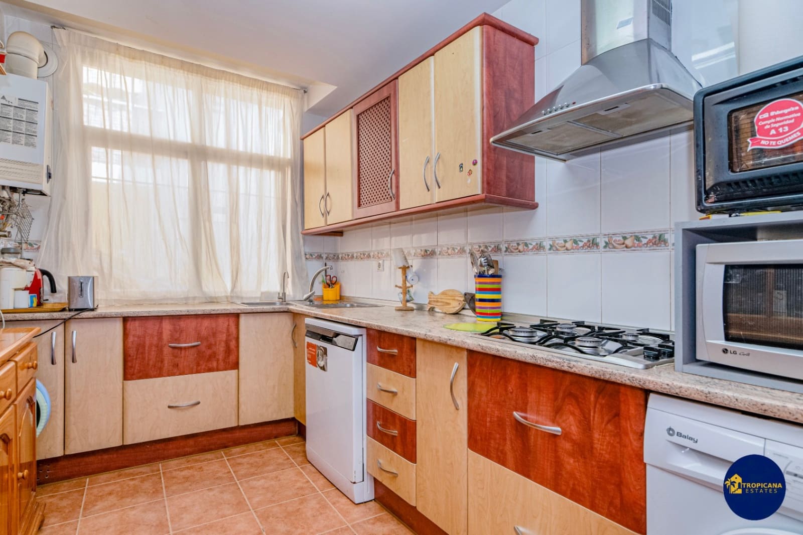 3 soveværelse Rækkehus til salg i Almunecar med garage - € 310.000 (Ref: 9148551)