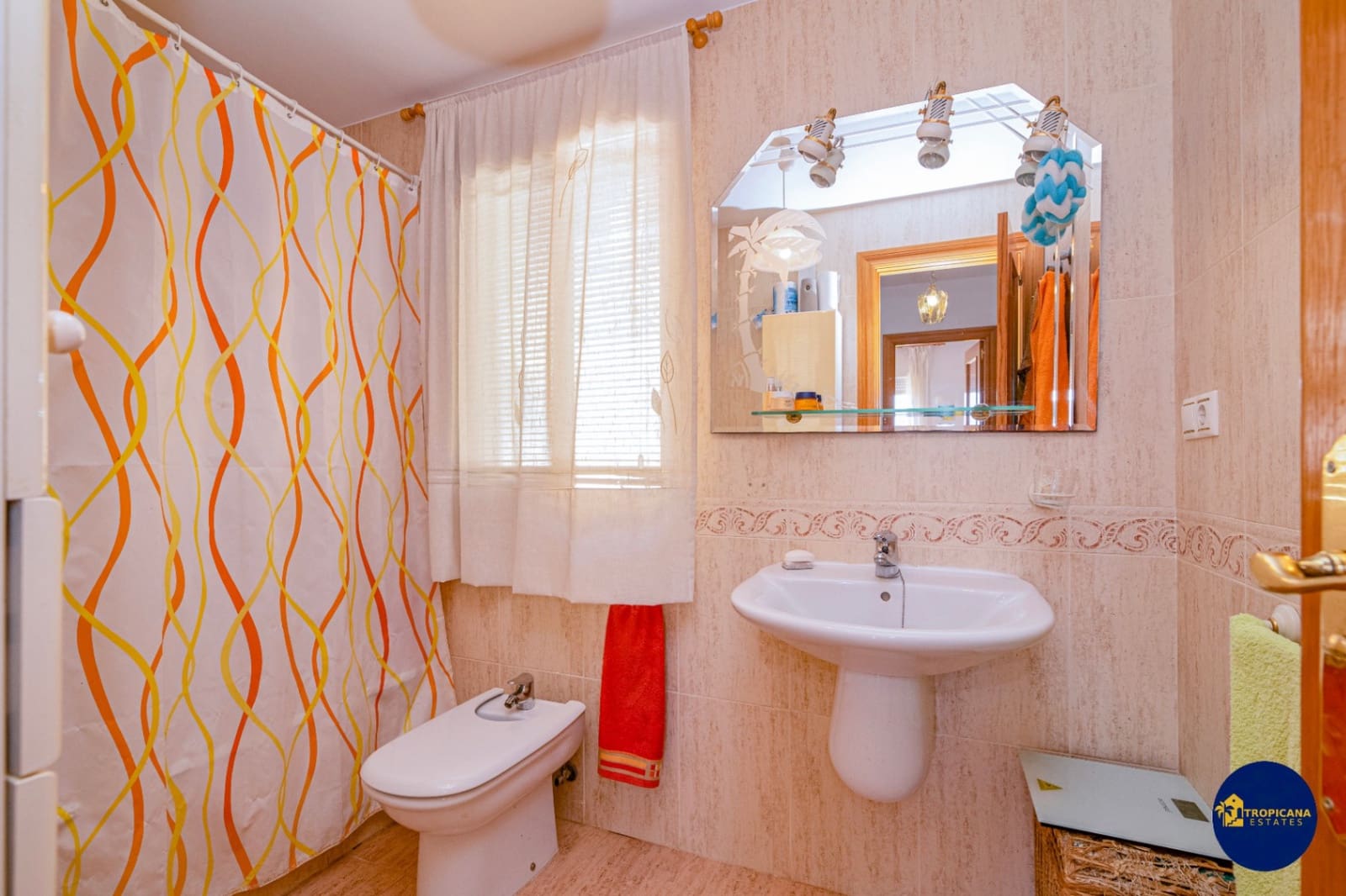 3 soveværelse Rækkehus til salg i Almunecar med garage - € 310.000 (Ref: 9148551)